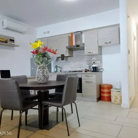Big Modern Open Space With Terrace * Rom