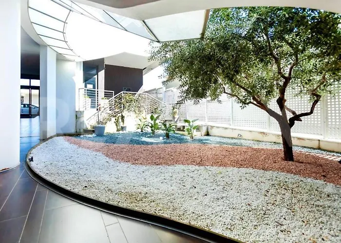 Big Modern Open Space With Terrace * Rom