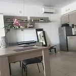 Big Modern Open Space With Terrace شقة